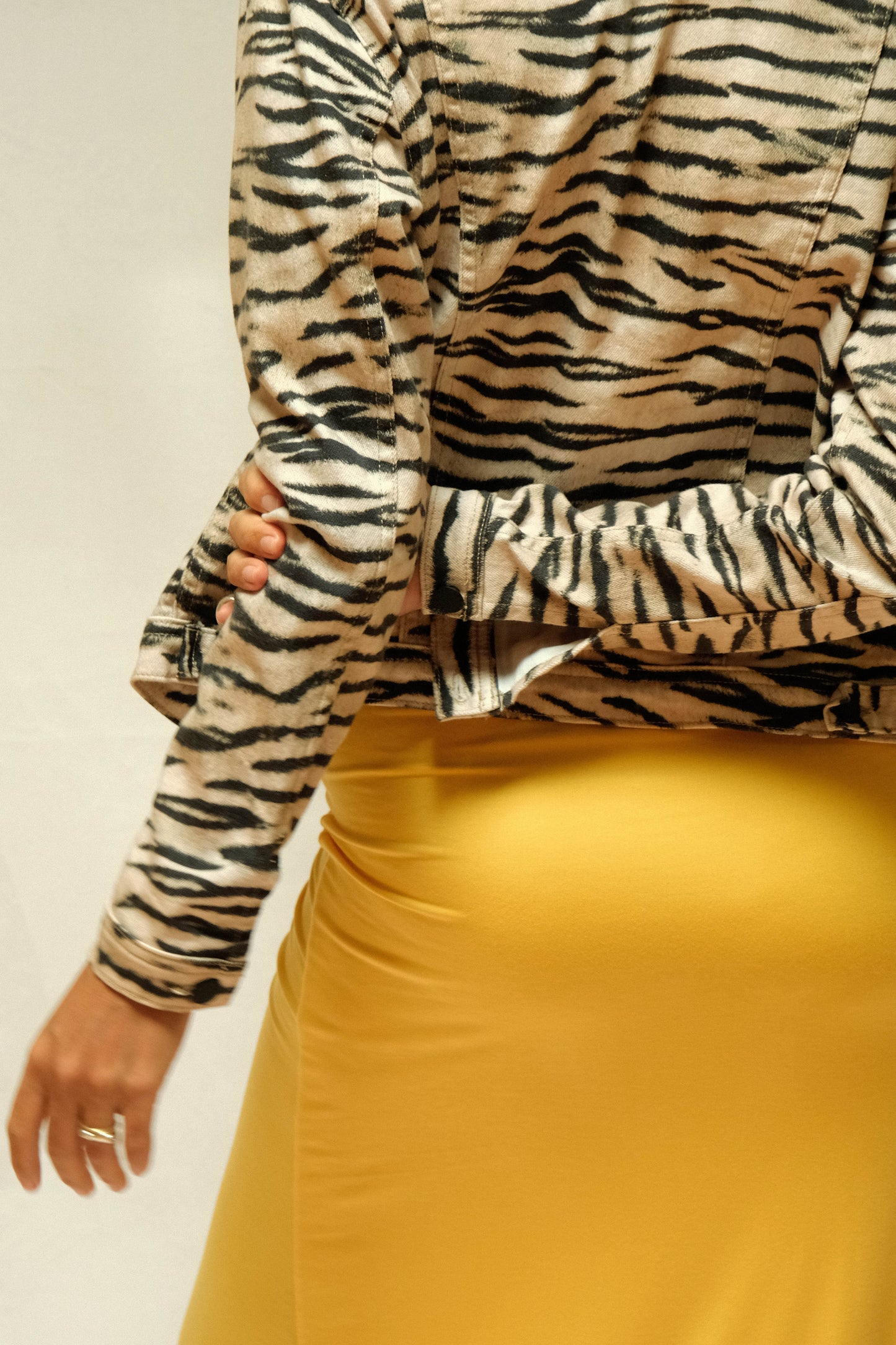 CHAQUETA TIGRE PRINT