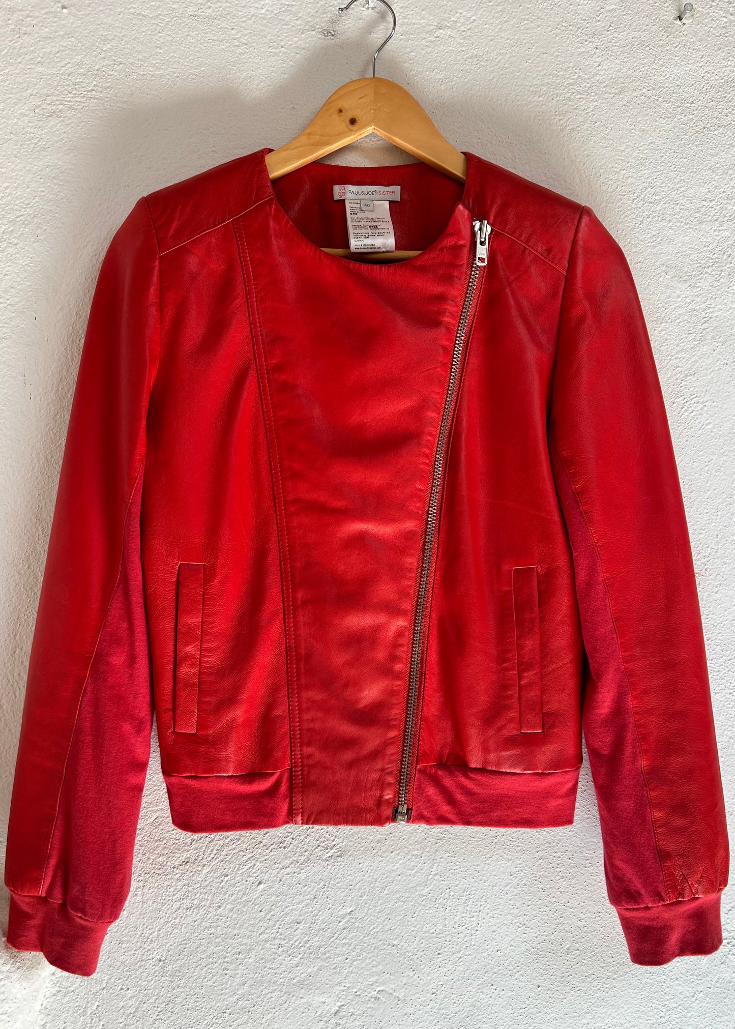 CHAQUETA CUERO ROJA