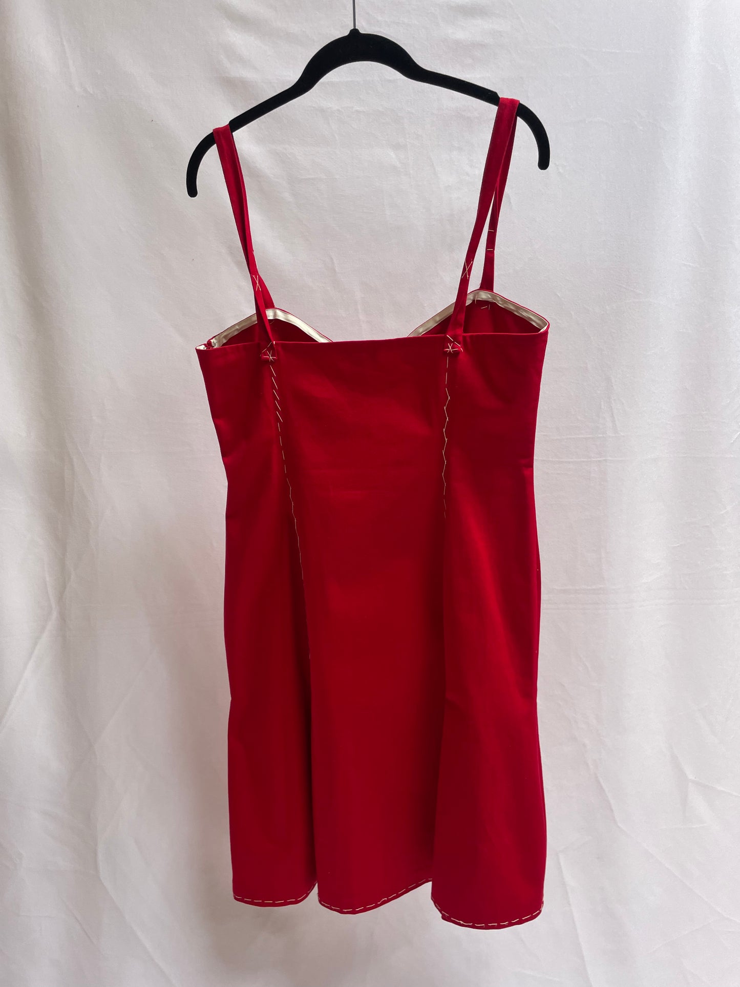 VESTIDO ROJO MOSCHINO